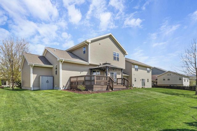 260 Goldenrod Drive, Sun Prairie, WI 53590