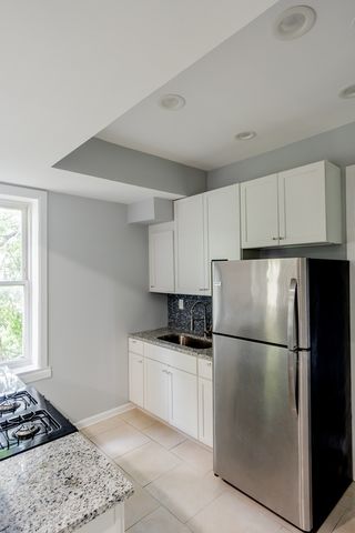 6510 S Vernon Avenue, Chicago, IL 60637