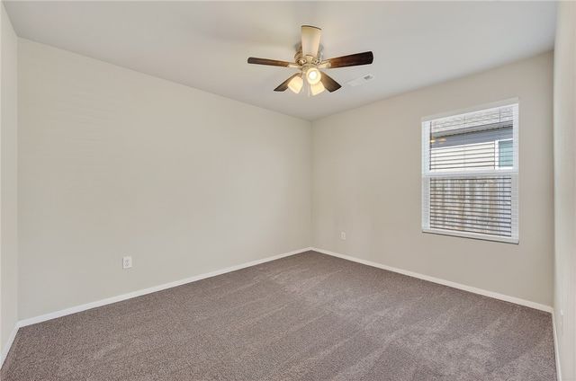 1075 Nighthawk Lane, Fayetteville, AR 72701