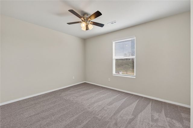 1075 Nighthawk Lane, Fayetteville, AR 72701