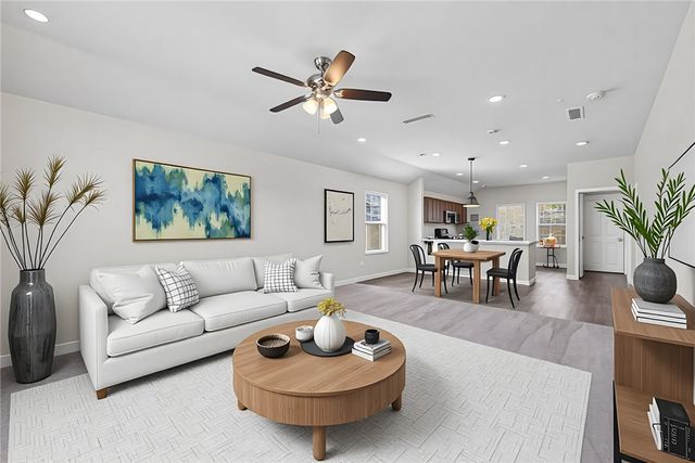 1075 Nighthawk Lane, Fayetteville, AR 72701