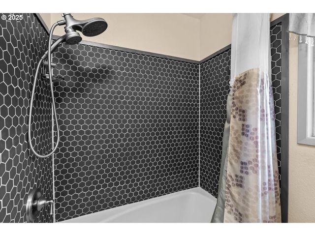 39449 Nw WILKESBORO Rd, Banks, OR 97106