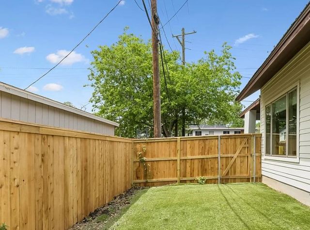 5305 Guadalupe ST A, Austin, TX 78751