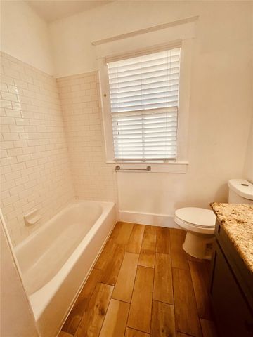 801 University Boulevard, Galveston, TX 77550