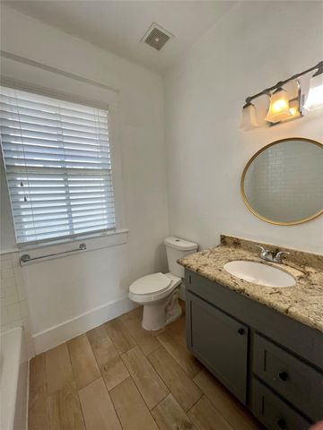 801 University Boulevard, Galveston, TX 77550
