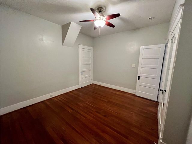 801 University Boulevard, Galveston, TX 77550