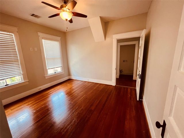 801 University Boulevard, Galveston, TX 77550