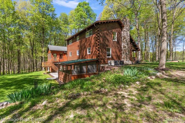 51323 County Road 215 Road, Lawrence Township, MI 49064