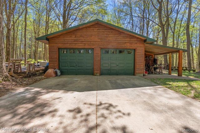 51323 County Road 215 Road, Lawrence Township, MI 49064