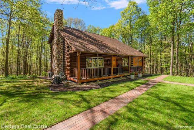 51323 County Road 215 Road, Lawrence Township, MI 49064