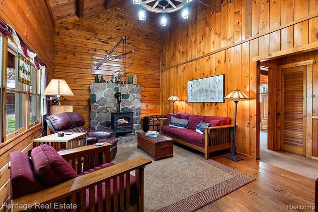 51323 County Road 215 Road, Lawrence Township, MI 49064