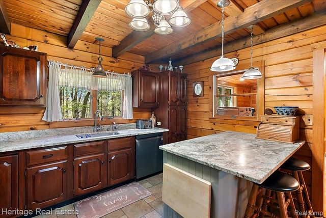 51323 County Road 215 Road, Lawrence Township, MI 49064