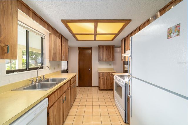 8954 SW 101ST PLACE, Ocala, FL 34481