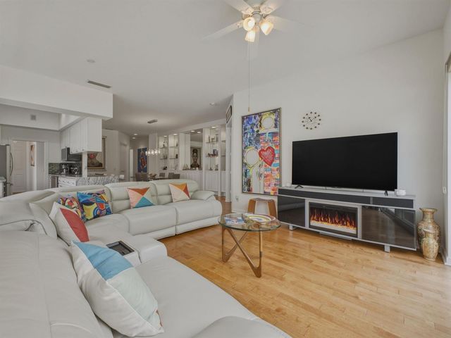 2036 Valencia Drive, Delray Beach, FL 33445