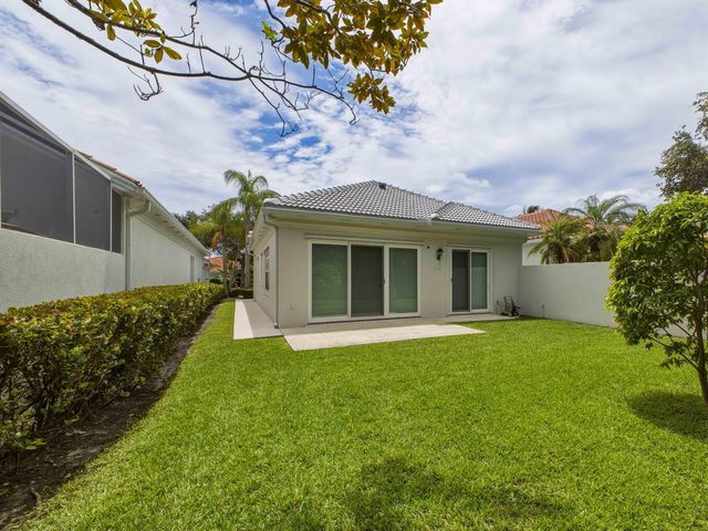 2036 Valencia Drive, Delray Beach, FL 33445