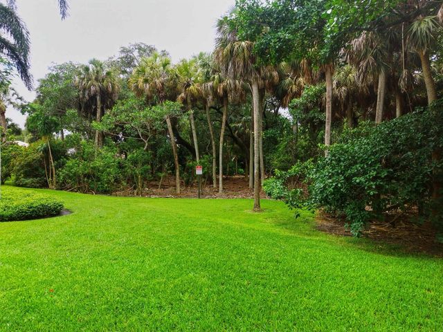 2036 Valencia Drive, Delray Beach, FL 33445