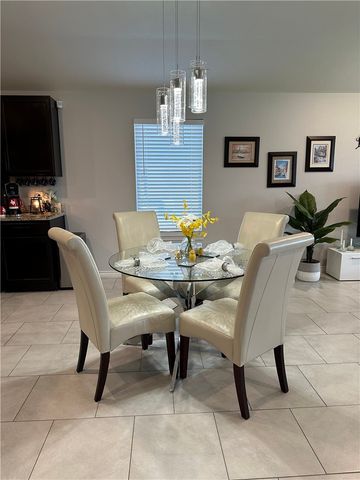 1813 Secretariat Dr, Corpus Christi, TX 78417