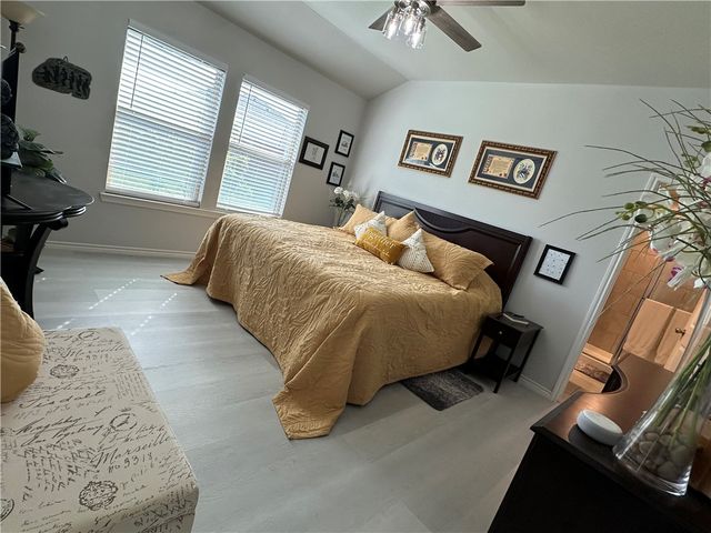 1813 Secretariat Dr, Corpus Christi, TX 78417