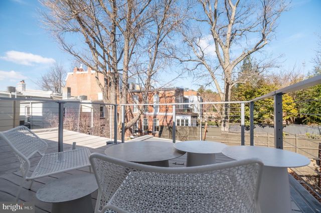 2733 P ST NW, Washington, DC 20007