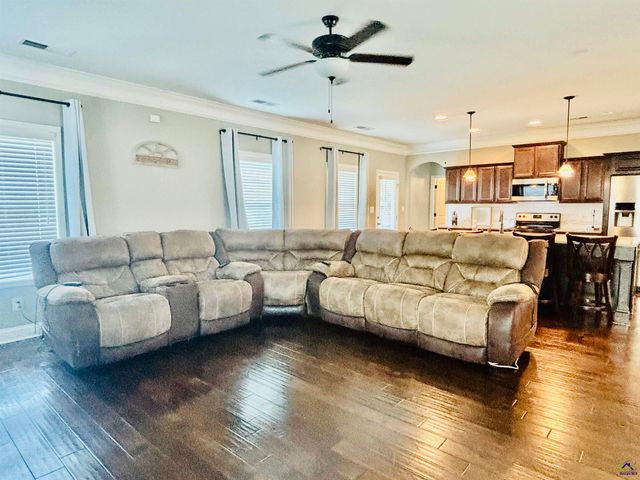 426 Post Oak Way, Warner Robins, GA 31088
