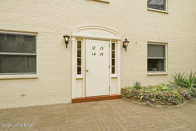 2454 Glenmary Ave 13, Louisville, KY 40204