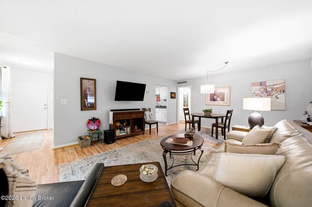 2454 Glenmary Ave 13, Louisville, KY 40204
