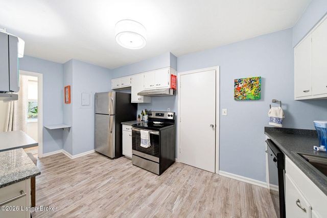 2454 Glenmary Ave 13, Louisville, KY 40204