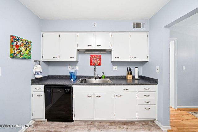 2454 Glenmary Ave 13, Louisville, KY 40204
