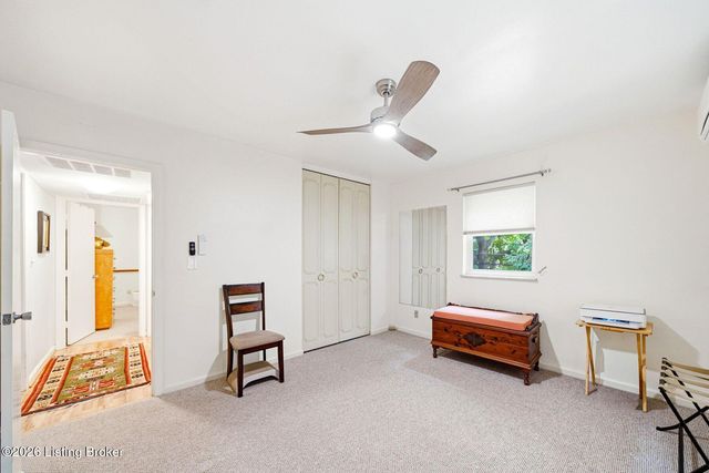 2454 Glenmary Ave 13, Louisville, KY 40204