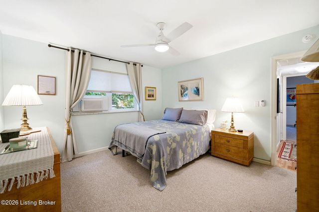 2454 Glenmary Ave 13, Louisville, KY 40204