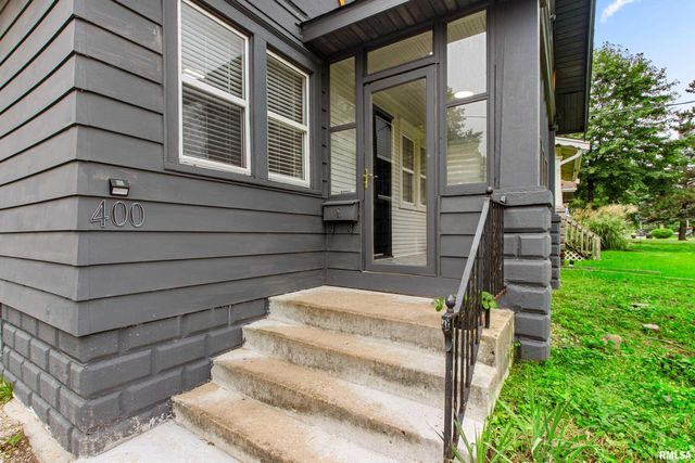 400 W CORRINGTON Avenue, Peoria, IL 61604