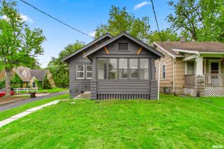 400 W CORRINGTON Avenue, Peoria, IL 61604