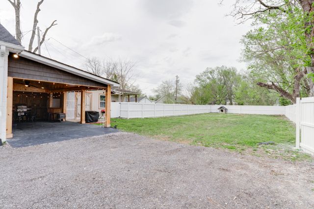 205 Church St, Portland, TN 37148