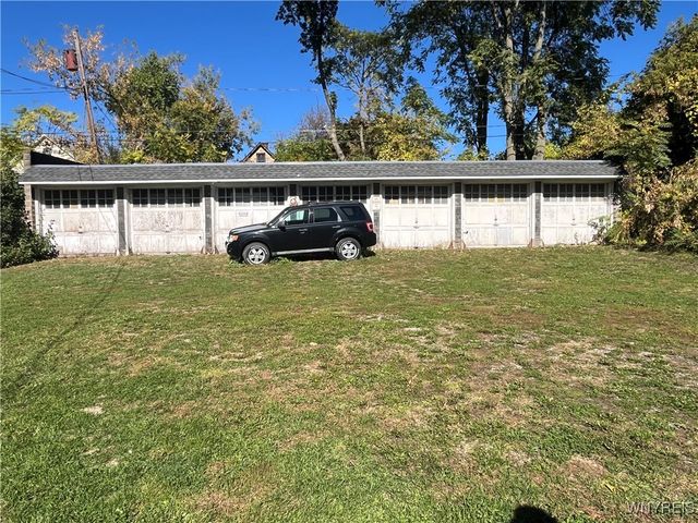 636 Elmwood Avenue, Niagara Falls, NY 14301