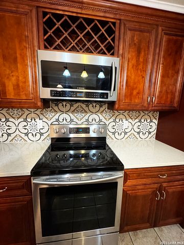 3428 DARTMOUTH CV, Schertz, TX 78154