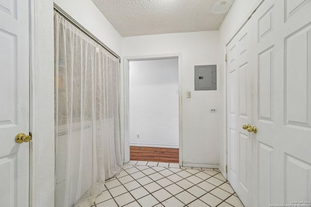 2709 Craig Pl, San Antonio, TX 78228