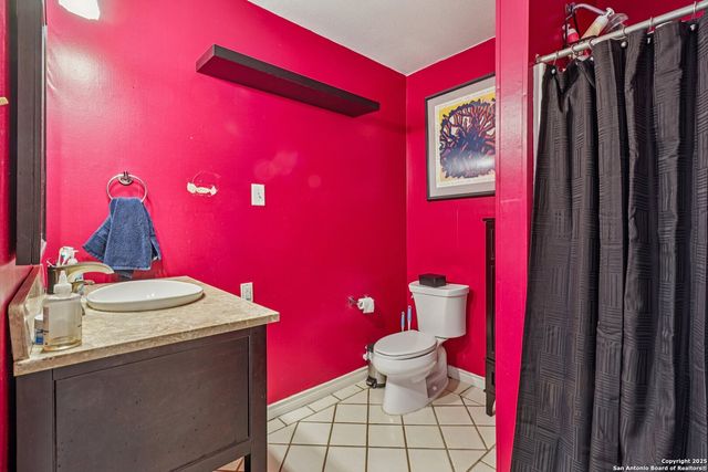 2709 Craig Pl, San Antonio, TX 78228