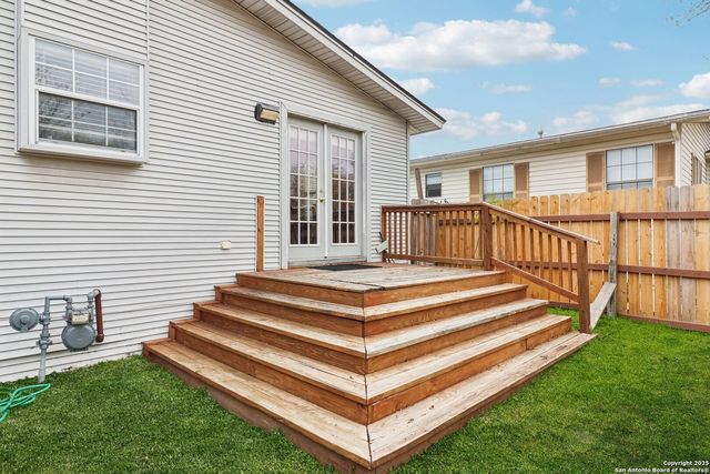 2709 Craig Pl, San Antonio, TX 78228