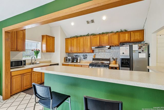 2709 Craig Pl, San Antonio, TX 78228