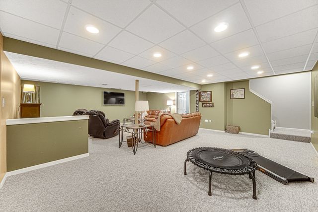 1960 Harvard Lane, New Lenox, IL 60451
