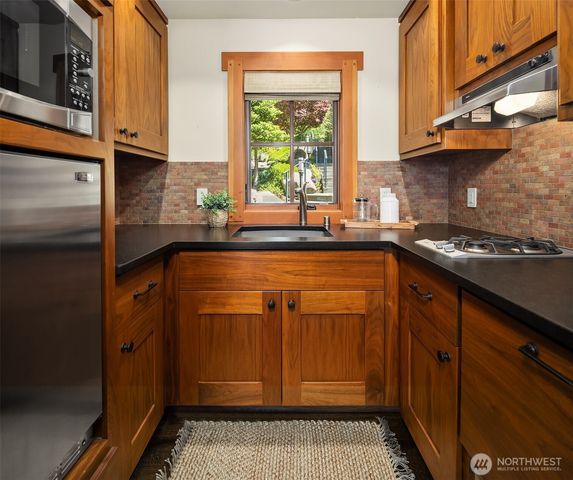 4174 Beach Drive, Freeland, WA 98249