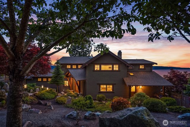 4174 Beach Drive, Freeland, WA 98249