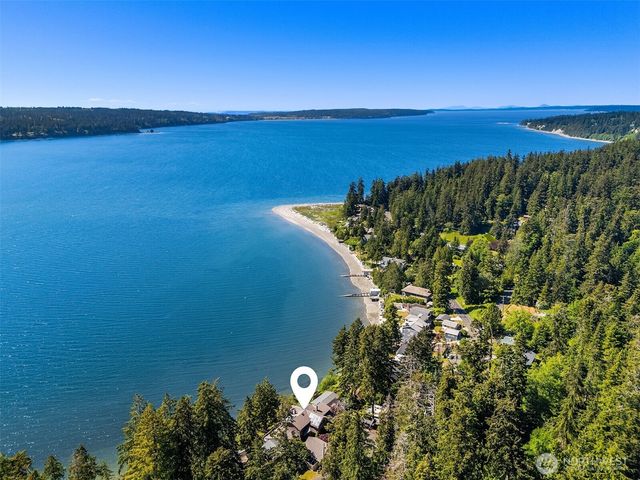 4174 Beach Drive, Freeland, WA 98249