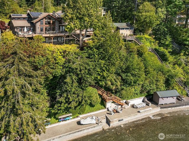 4174 Beach Drive, Freeland, WA 98249