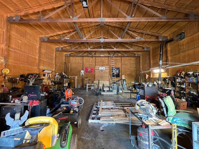 10116 Yoder Road, Yoder, IN 46798