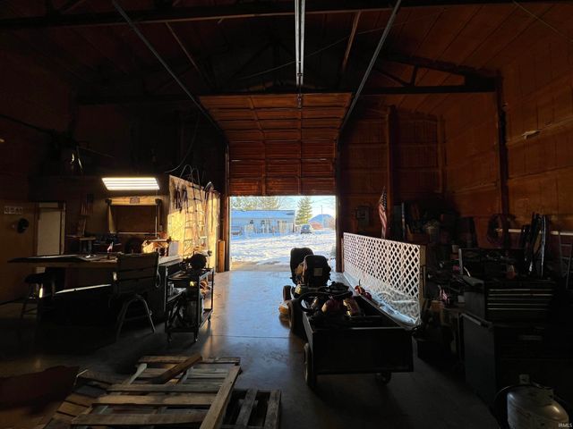 10116 Yoder Road, Yoder, IN 46798