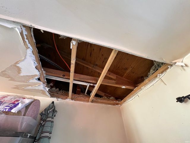 10116 Yoder Road, Yoder, IN 46798