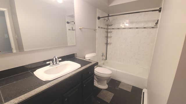 5739 W 129th Street 2C, Crestwood, IL 60418