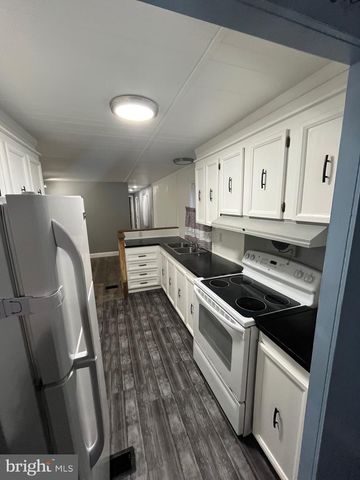 59 HAZELWOOD DR, Pittsgrove, NJ 08318