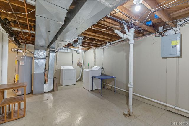 28222 Bohn Street, Roseville, MI 48066